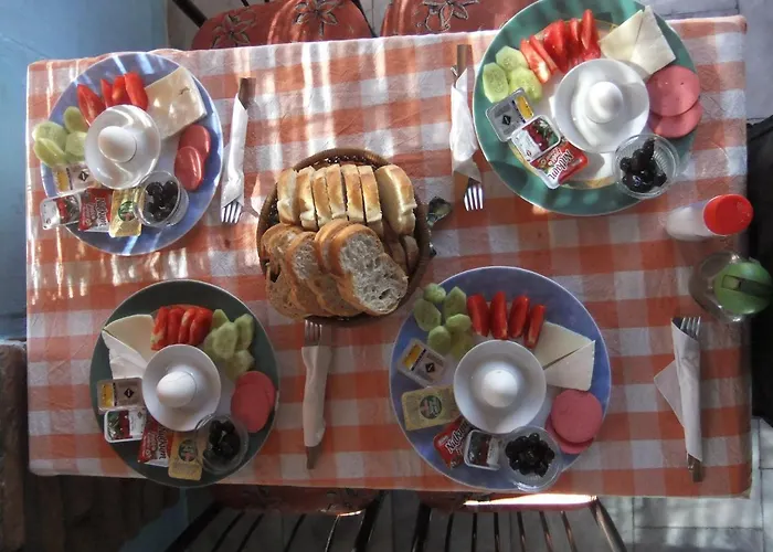 Goekmavi Pensiune Bodrum