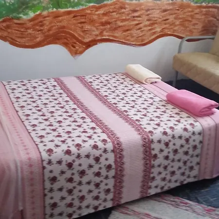 Goekmavi Guest house