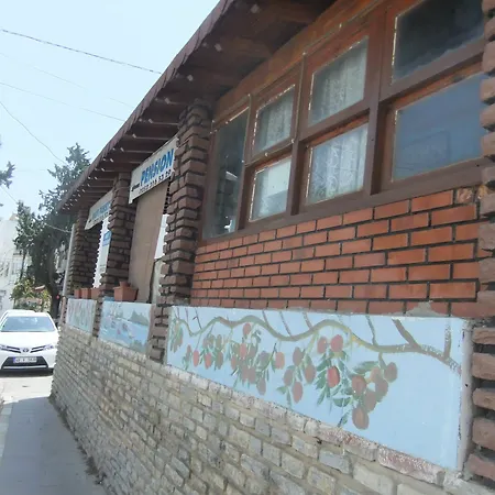 Goekmavi Guest house