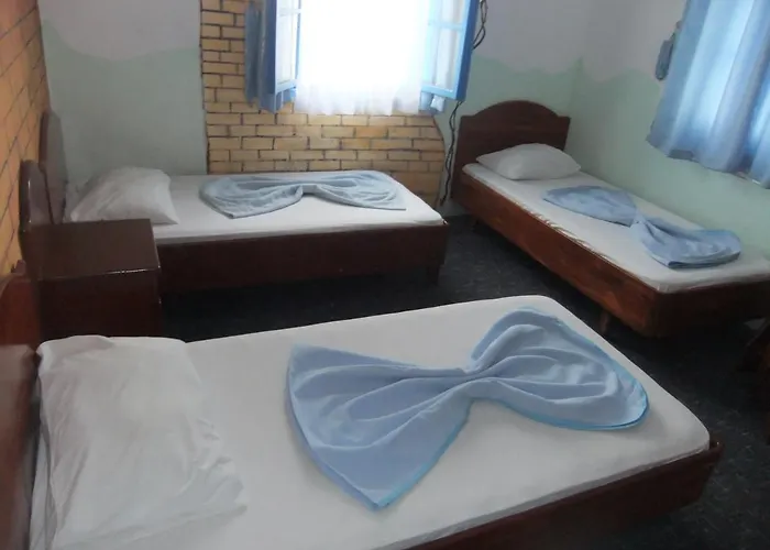 Goekmavi Guest house