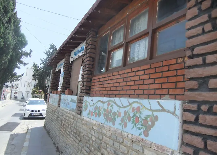 Goekmavi Πανσιόν